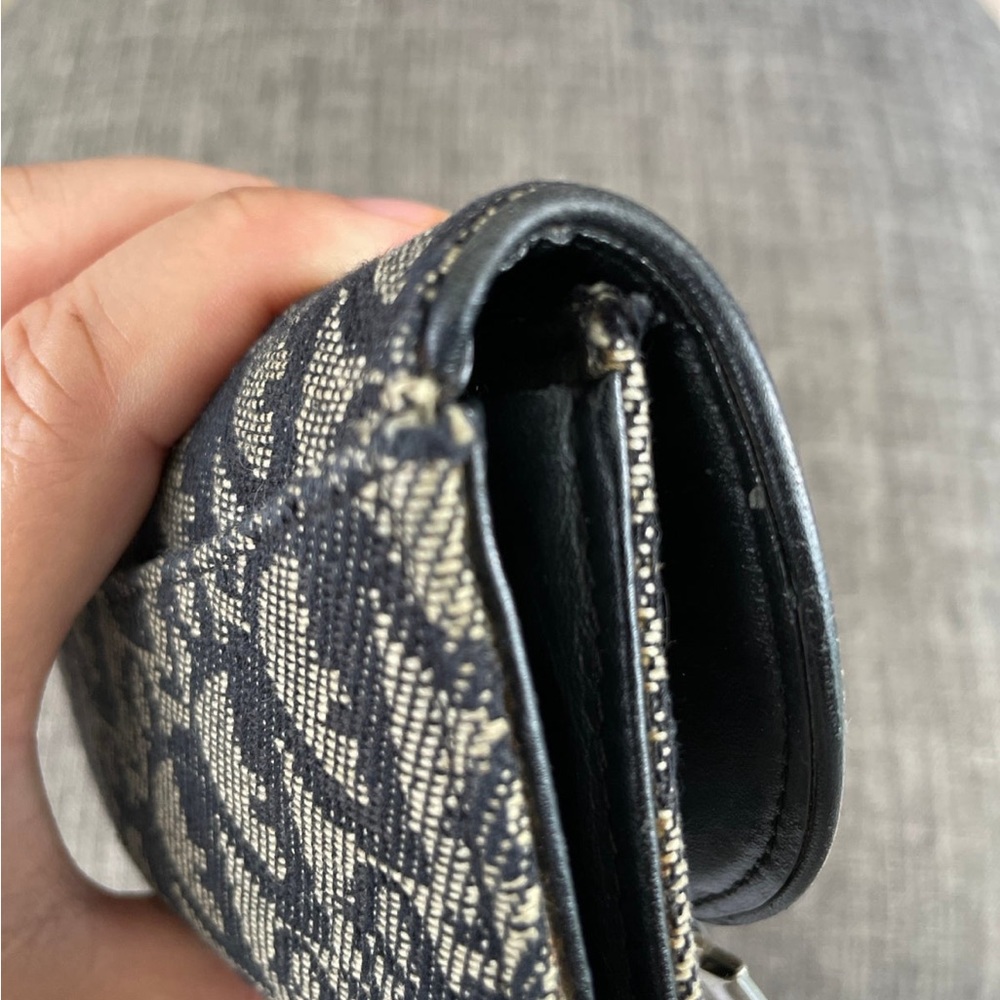 VINTAGE CHRISTIAN DIOR SADDLE WALLET - Picture 8 of 8